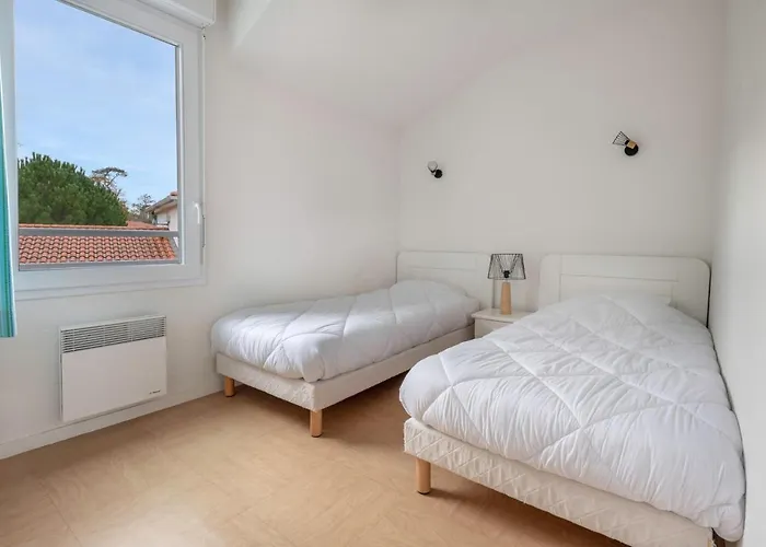 Casa de Férias 400m De La Des Sables D'or - Maison Pour 8 *